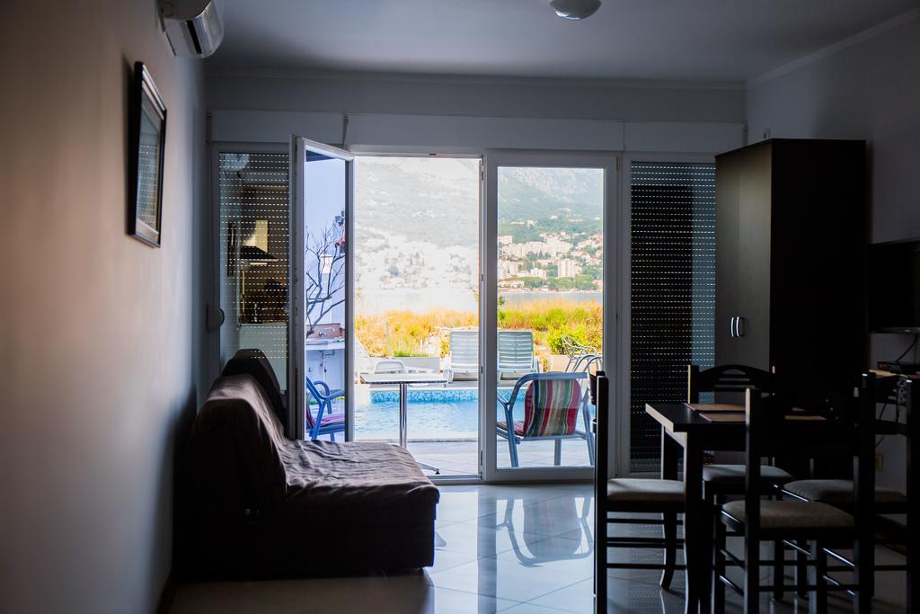 Apartments Riverside Herceg Novi Exteriör bild